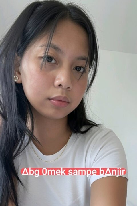 คลิปโป๊ใหม่ สาวใส่ชุดนอนไม่ได้นอนยั่วหนุ่มคู่ใจ ส่งคลิปโป๊ให้ดูร่านสุดๆ